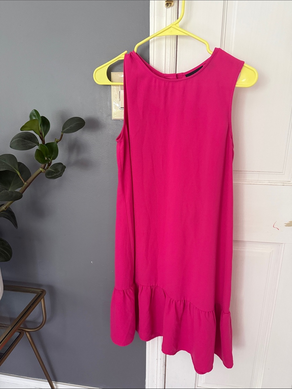 Halogen Hot Pink Sleeveless Ruffle-Hem Dress